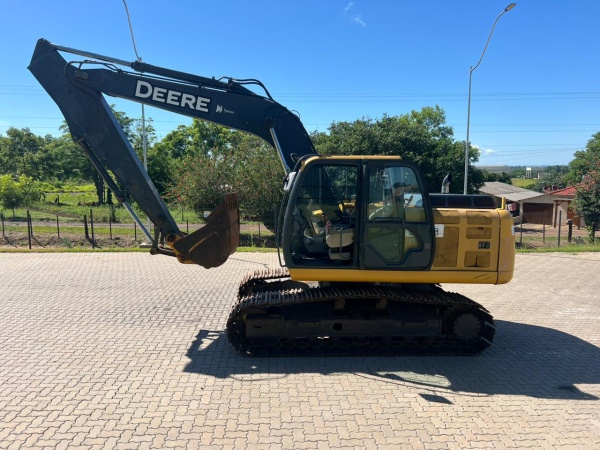 Escavadeira John Deere 160g ano 2015