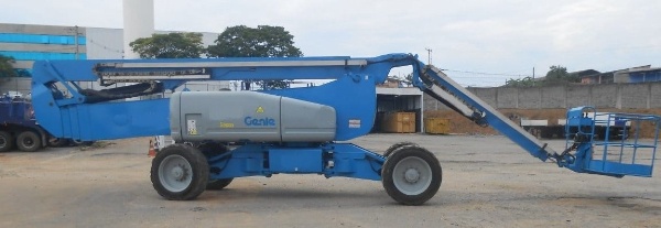 Plataforma Genie Z-135/70 ano 2012 - Z-135/70 - Máquinas para Elevação