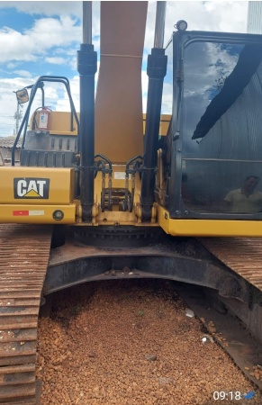 Escavadeira Caterpillar 320 ano 2019 - 320 - Máquinas de Linha Amarela