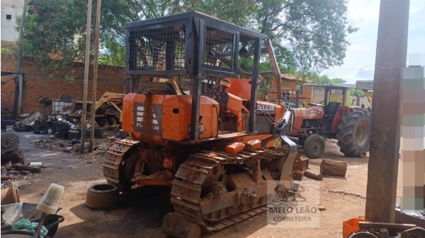 Trator de Esteira Fiatallis AD7B ano 1980