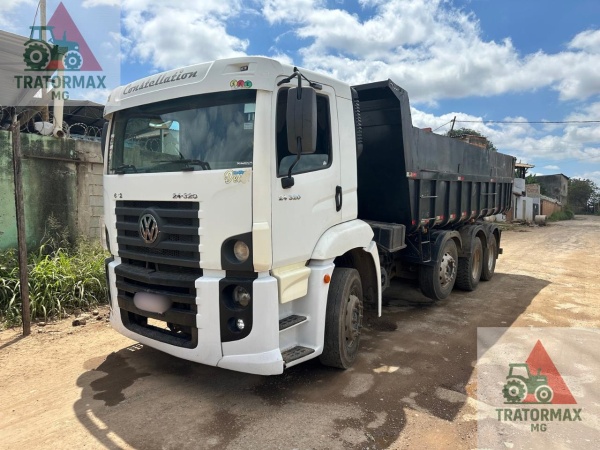 Caminhão Volkswagen 24.320 ano 2012