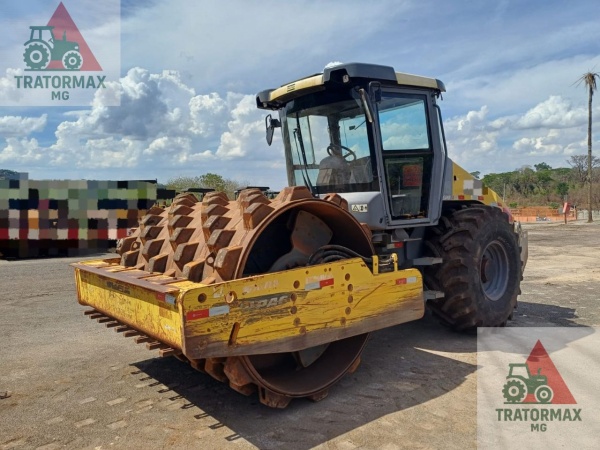 Rolo Compactador Dynapac CA250 ano 2015