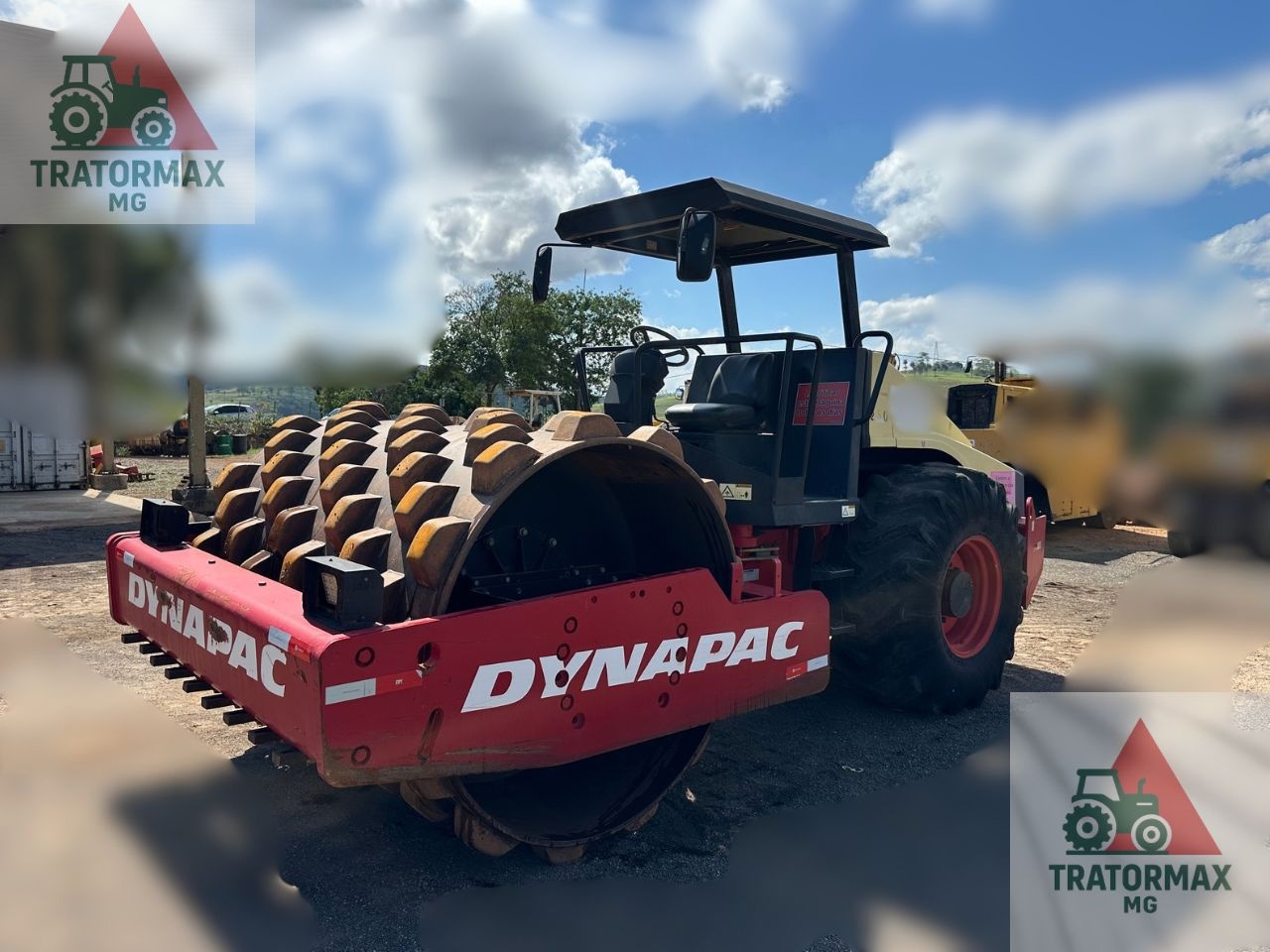 Rolo Compactador Dynapac CA250-II ano 2010