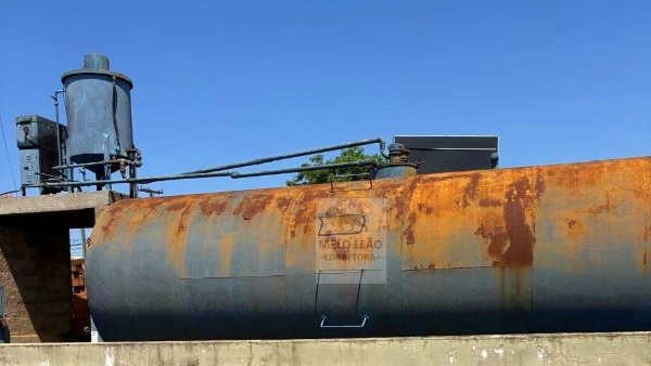 Outra máquina e equipamento Outros  Tanque estacionário ano 1980