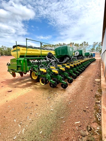 Plantadeira John Deere 2130 CCS