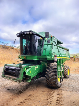 Colheitadeira John Deere 9470 ano 2013