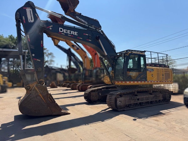 Escavadeira John Deere 350G ano 2022