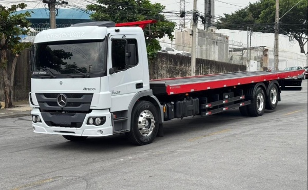 Caminhão Mercedes Benz Atego 2426 ano 2020 - Atego 2426 - Caminhões e Carretas