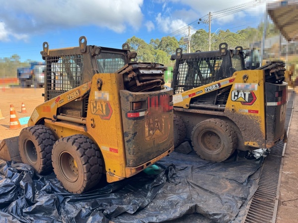 Mini Carregadeira Caterpillar 226B3 ano 2021 - 226B3 - Máquinas de Linha Amarela