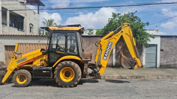 Retroescavadeira Randon RD406 ano 2014 - RD406 - Máquinas de Linha Amarela