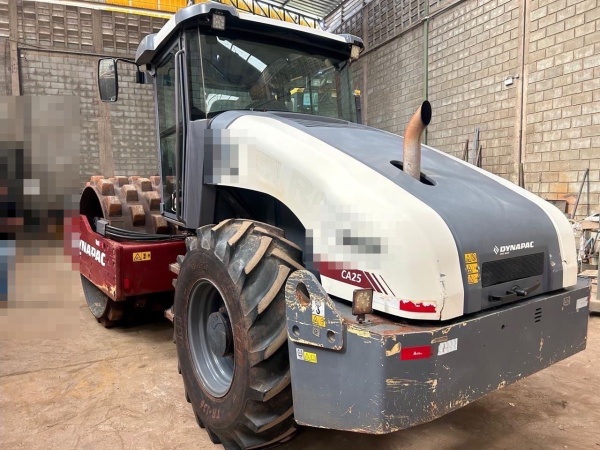 Rolo Compactador Dynapac CA25PD ano 2022