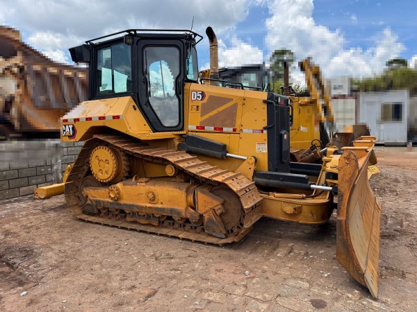 Trator de Esteira Caterpillar D5 ano 2020