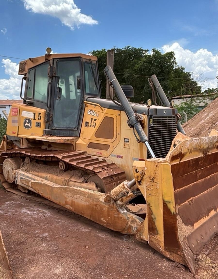 Trator de Esteira John Deere 850J ano 2019