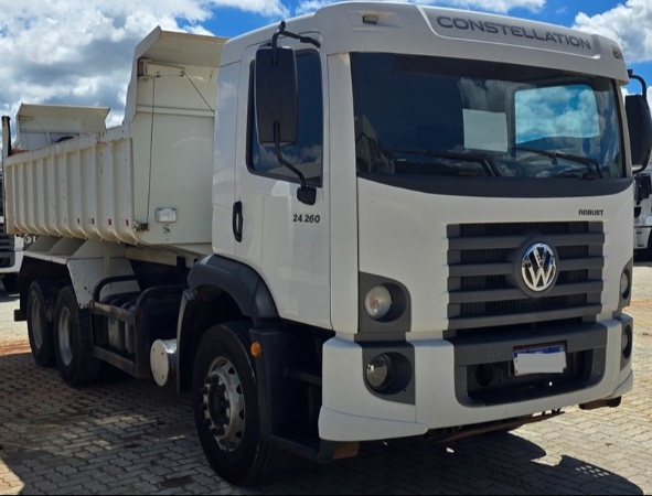 Caminhão Volkswagen 24260 CRM 6X2 ano 2023