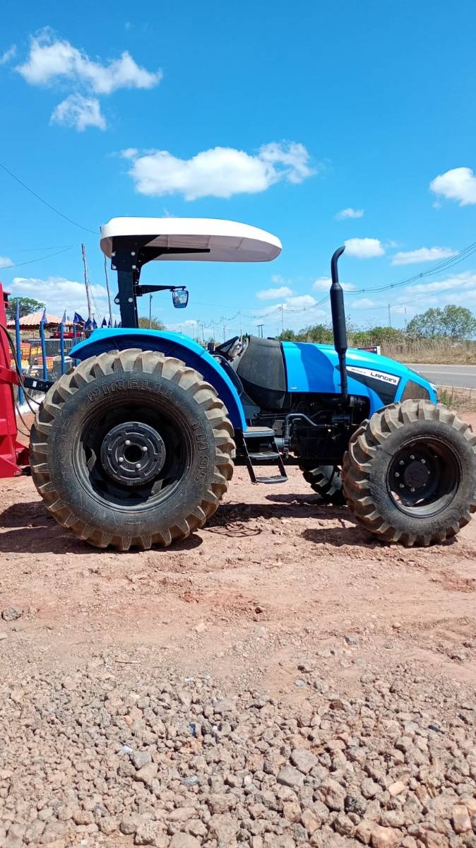 Trator Landini Brutus 110 Plataformado