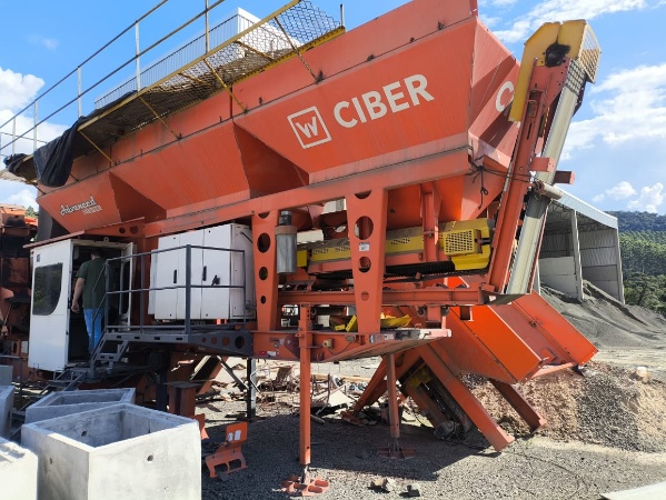 Outra máquina e equipamento Ciber UACF15-P1 ano 2016