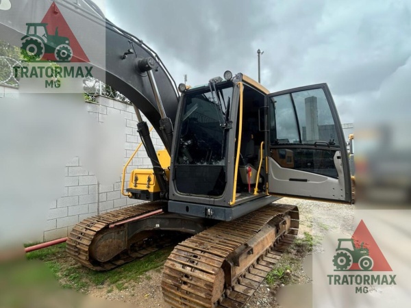 Escavadeira Volvo EC140DL ano 2020 - EC140DL - Máquinas de Linha Amarela