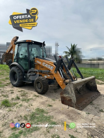 Retroescavadeira Case 580 N  ano 2022