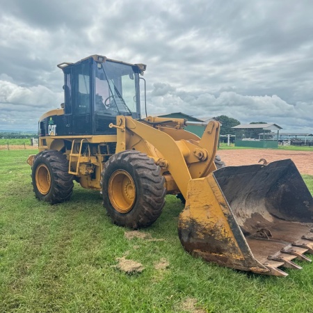 Pá Carregadeira Caterpillar 924GZ ano 2004