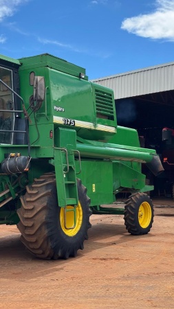 Colheitadeira John Deere 1175 ano 2000