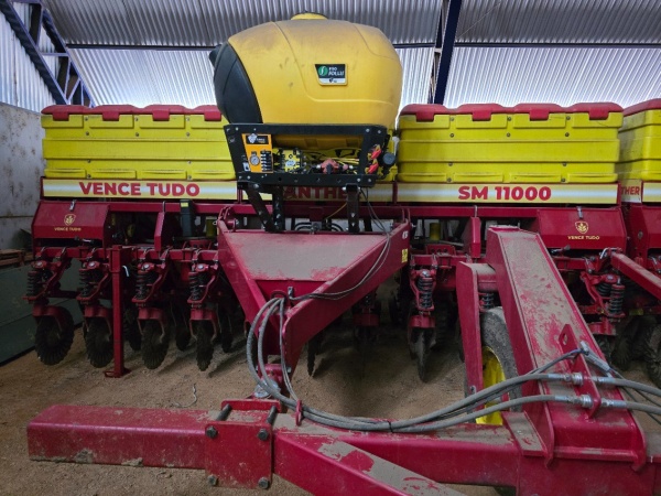 Plantadeira Vence Tudo Panther SM 11000 ano 2020