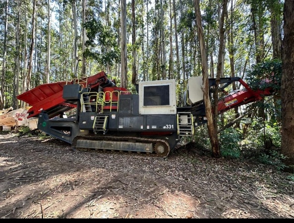 Britador Sandvik QH331 ano 2012