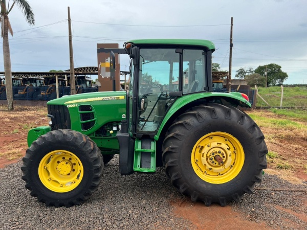 Trator John Deere 6100J ano 2019
