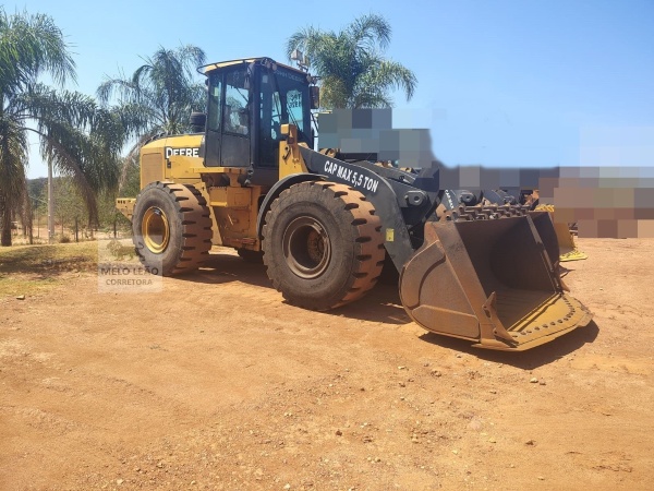 Pá Carregadeira John Deere 644K ano 2015