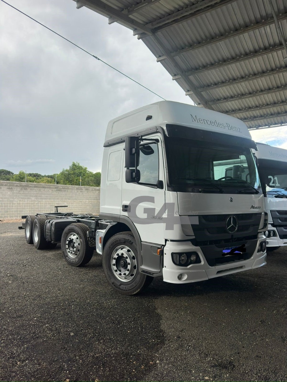 Caminhão Mercedes Benz Atego 3030 Bitruck ano 2023