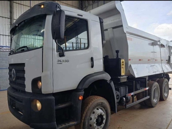 Caminhão Volkswagen 31-330 E Constellation 6x4 2p (Diesel)(E5) ano 2021 - 31-330 E Constellation 6x4 2p (Diesel)(E5) - Caminhões e Carretas