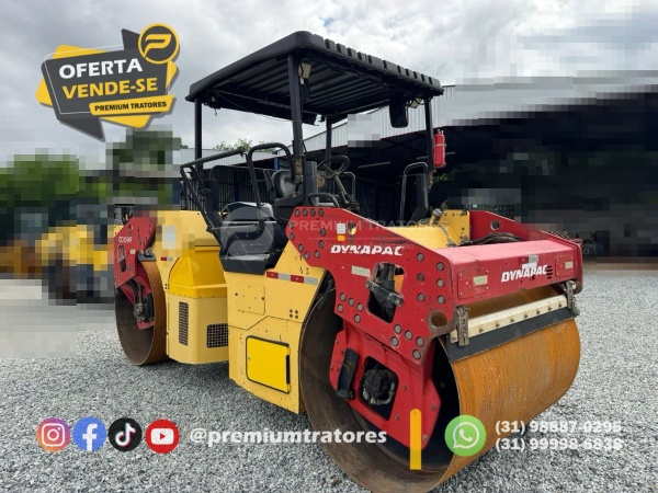Rolo Compactador Dynapac CC424HF ano 2010