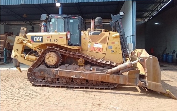 Trator de Esteira Caterpillar D8T ano 2018 - D8T - Máquinas de Linha Amarela