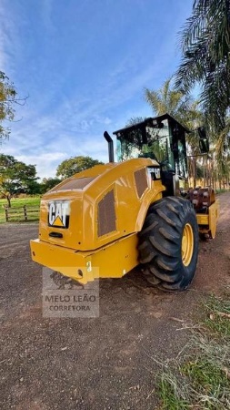 Rolo Compactador Caterpillar CS54B ano 2021