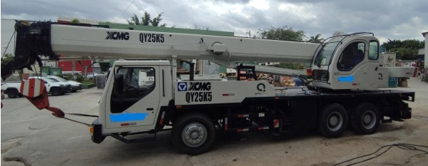 Guindaste XCMG QY 75KN ano 2010