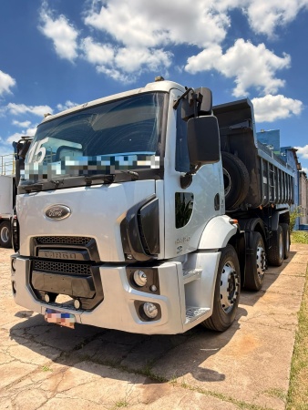 Caminhão Ford CARGO 2429 ano 2015