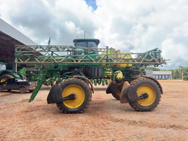 Pulverizador Autopropelido John Deere 4025 ano 2020