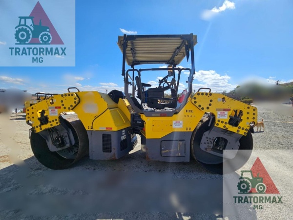 Rolo Compactador Dynapac CC424HF ano 2014