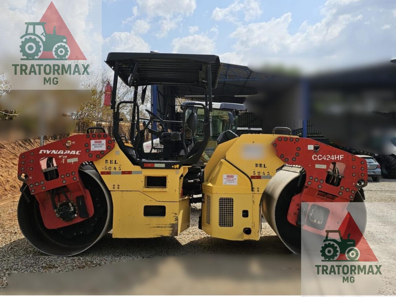 Rolo Compactador Dynapac CC424HF ano 2011