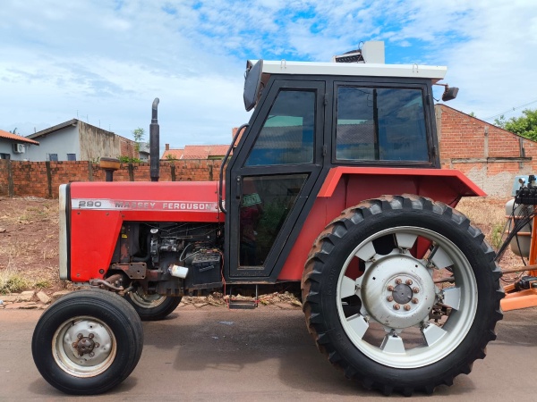 Trator Massey Ferguson MF 290 ano 1986