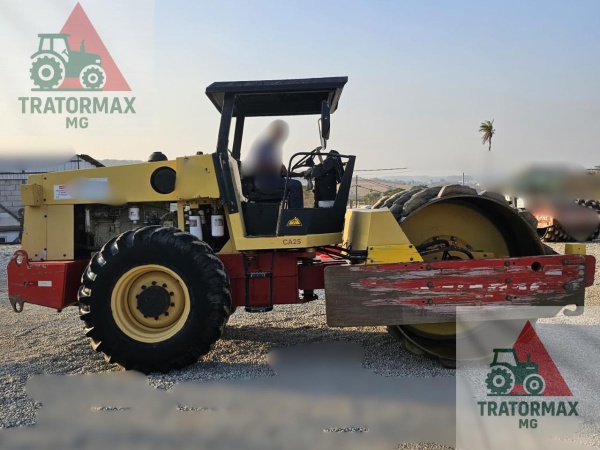 Rolo Compactador Dynapac CA25 ano 2002