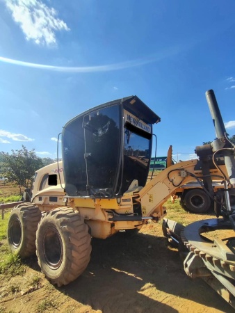 Motoniveladora New Holland RG200.B EVO ano 2011