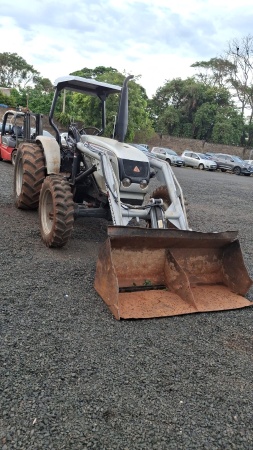 Trator Agrale 5075 ano 2006