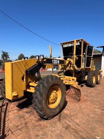 Motoniveladora Caterpillar 120H ano 2008