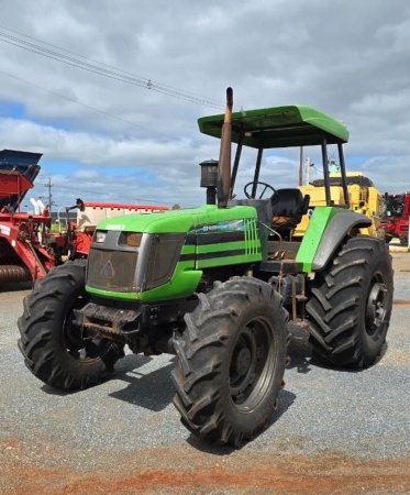 Trator Agrale BX 6150 ano 2004