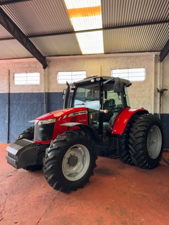 Trator Massey Ferguson 6714 r ano 2022