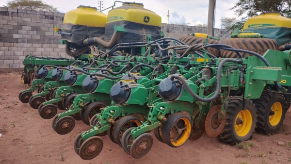Plantadeira John Deere DB 50 ano 2021 - DB 50 - Implementos para Plantio