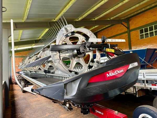 Plataforma MacDon FD241 ano 2023