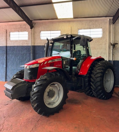 Trator de Esteira Massey Ferguson 6714R ano 2022