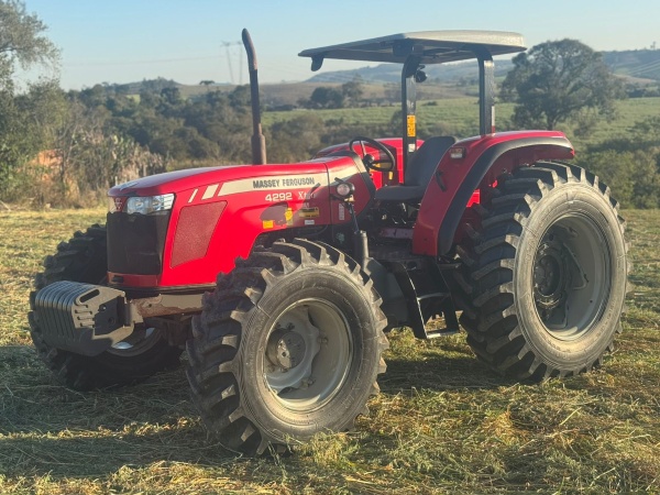 Trator Massey Ferguson MF 4292 XTRA ano 2020