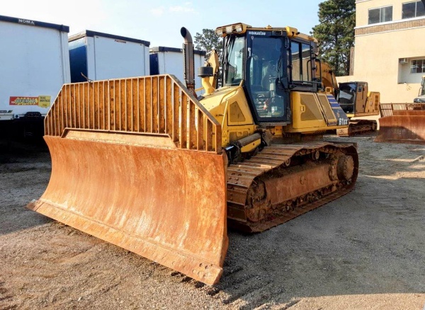 Trator de Esteira Komatsu D61-EX ano 2022